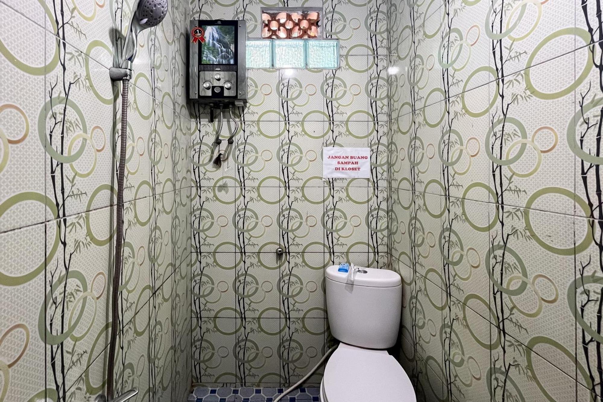 Reddoorz At Villa Waterfun Favour Pagar Alam Pagaralam Eksteriør bilde
