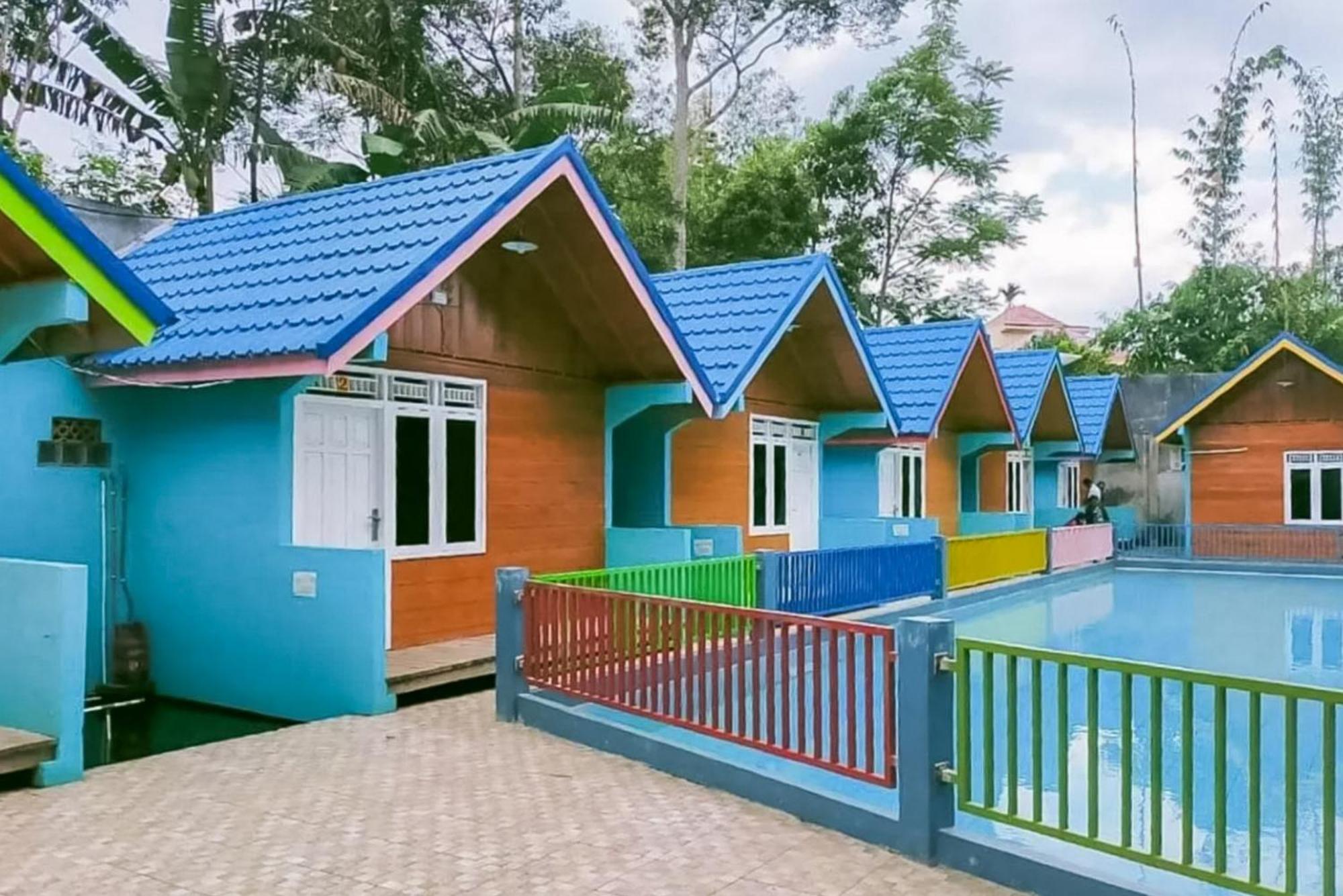 Reddoorz At Villa Waterfun Favour Pagar Alam Pagaralam Eksteriør bilde
