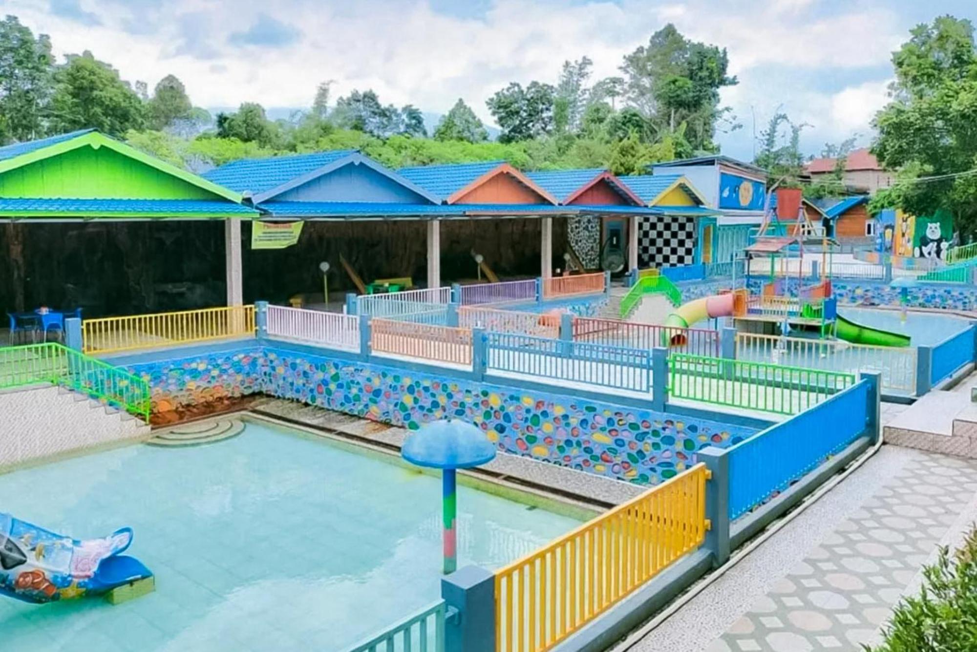 Reddoorz At Villa Waterfun Favour Pagar Alam Pagaralam Eksteriør bilde
